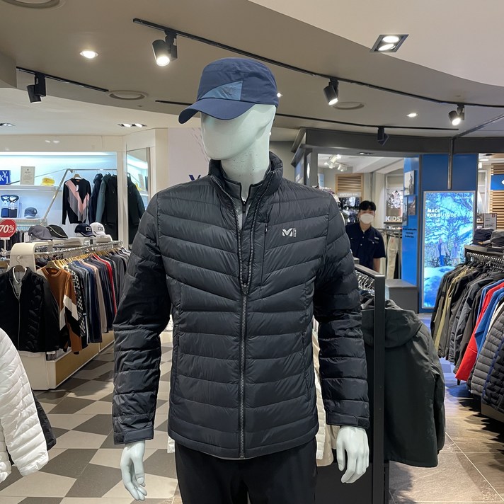 밀레 남성 모든 면에서 훌륭한 가성비를 자랑하는 구스 경량 다운