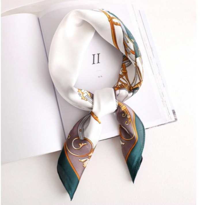 실크 스카프 작은 스카프 캐주얼 오피스룩 엄마등원룩