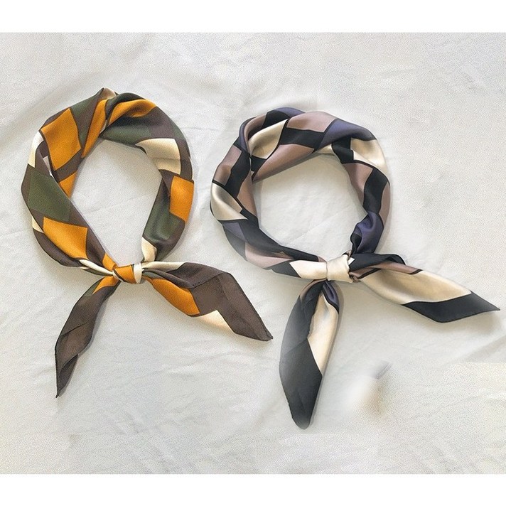 여성용 쁘띠 정사각 스카프 2개