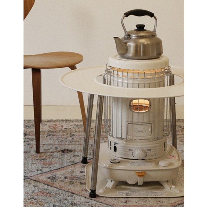 롬버스 난로 테이블