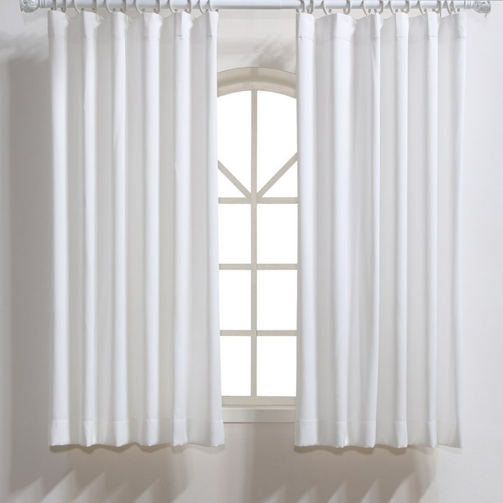 작은창문암막커튼 [커튼만드는사람들]실크핏 화이트/블랙 창문형 암막커튼(2장+커튼끈+핀)