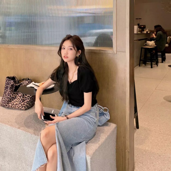 어반룩북 꾸안꾸 스퀘어 넥라인 숏 톱