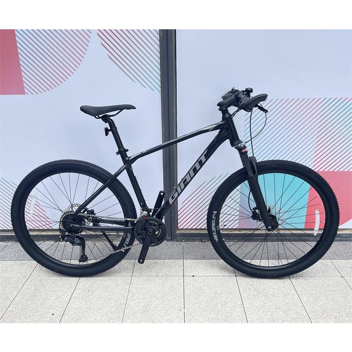 GIANT 자이언트 ATX830 케이블 제어식 서스펜션 산악 자전거 27.5인치 18단 변속