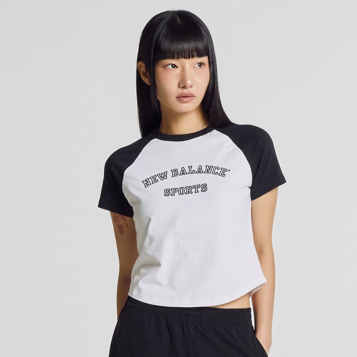 뉴발란스 여성용 W 빈티지 레글런 SLIM FIT 반팔티 NBNEG2W012