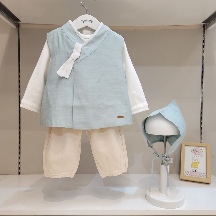 아가방 강남점 은은한 그린색상 저고리가 너무 고급스러운 3세트활동하기 편한 한복 상하