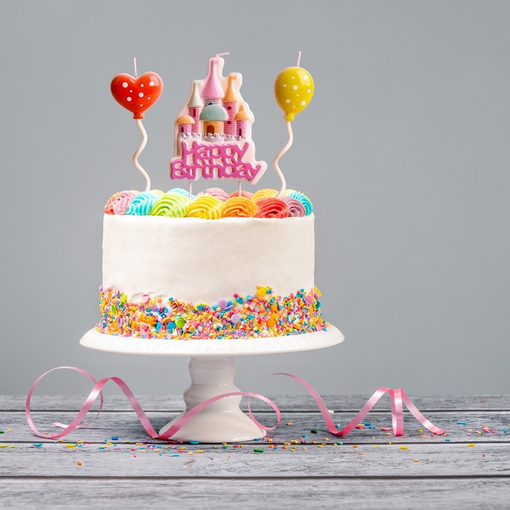 코쿤 캐슬 생일초 생일 이벤트 초 파티용품 케이크데코 코쿤 캐슬 생일초 생일 이벤트 초 파티용품 케이크데코