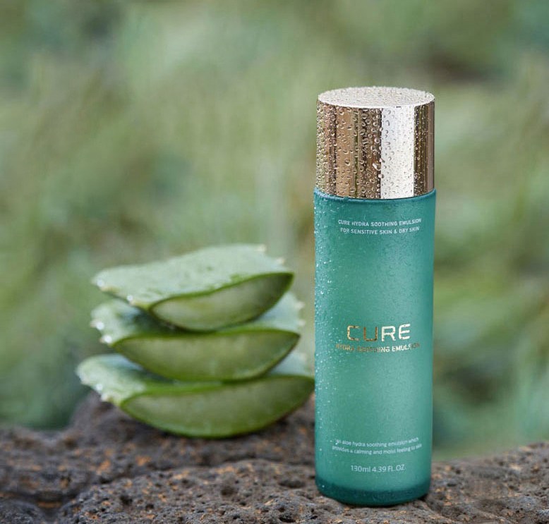 김정문알로에 큐어 하이드라 수딩 에멀젼 130ml +토너 130ml, 1세트 - thumb image